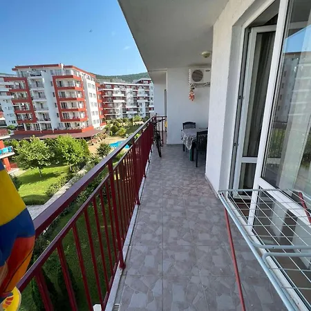 Noks - Marina View Апартамент Свети Влас