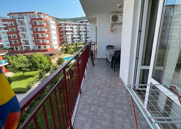 Noks - Marina View Апартамент Свети Влас